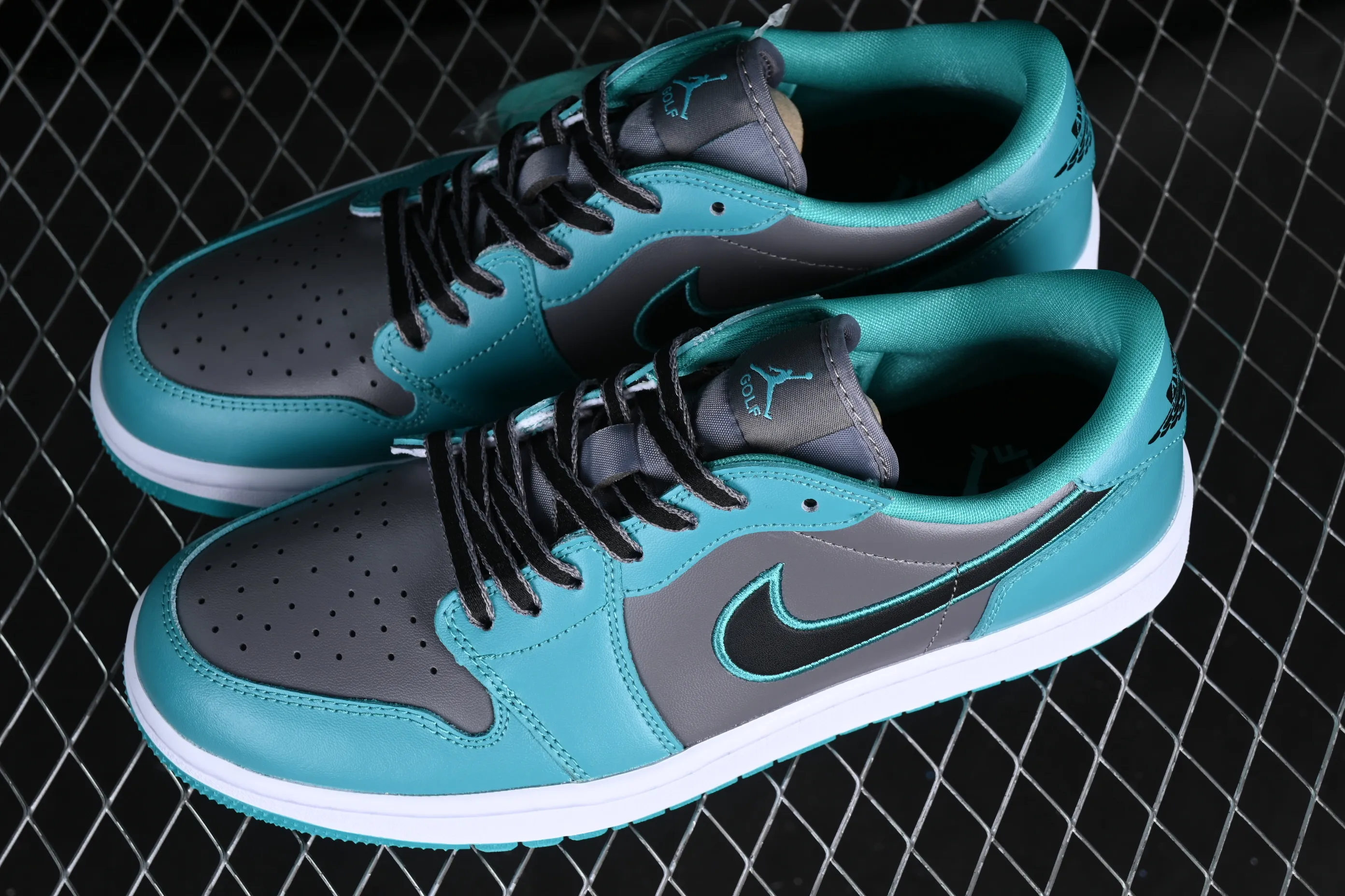 All categories Air Jordan Jordan series basketball shoes Air Jordan 1 Low Z version Air Jordan 1 Low AJ1 Joe 1 black and green electric embroidery hook cultural low-top casual sneakers FZ3248-001